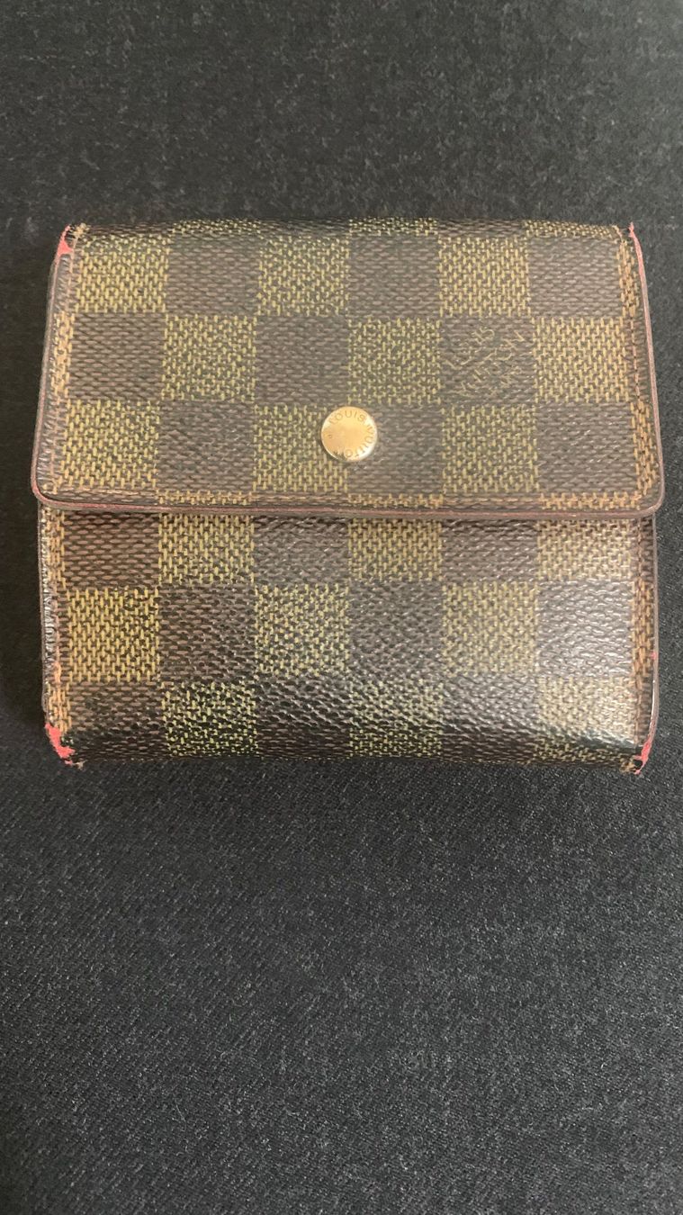 Louis Vuitton Portemonnaie: Porte-monnaie Vuitton – Gebraucht aus Roche VD von ann_s5tc