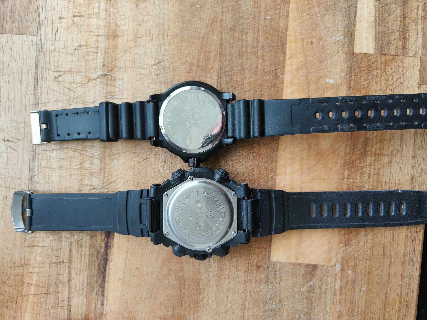 Orologi: 2 Uhren  – Difettoso da Göschenen venduto da goeschner 1