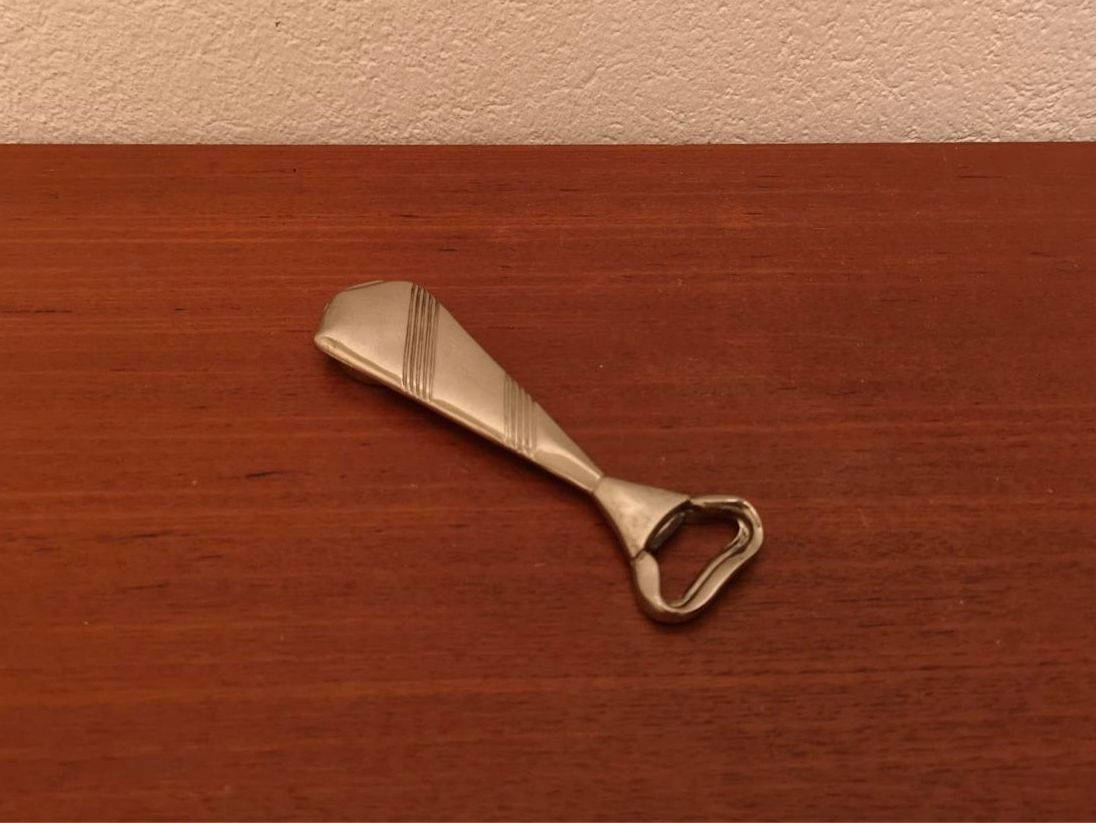 Apribottiglie & Tappi per chiusura: Vintage Design Flaschenöffner Cravatte versilbert – Usato da Zürich venduto da Vintagewiesel