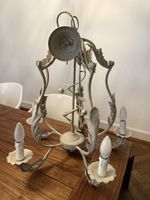 Dekorativer Kronleuchter im Landhausstil /Shabby-Chic-Stil