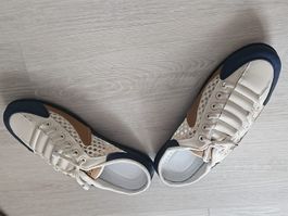 Chaussures  légères et stylées, taille 38 - Neuves