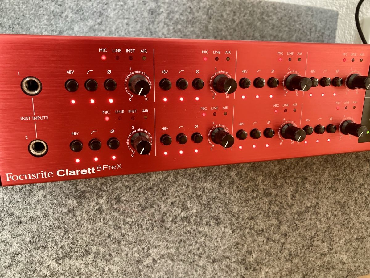 Focusrite Equipement studio: Focusrite Clarett 8Pre X Interface – D'occasion à Glattfelden par Pedals 3