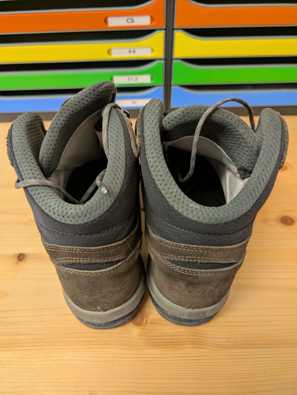 Hanwag Scarpe da uomo: Hanwag Wanderschuh Grösse 45 – Usato da Bauma venduto da Makinom 1