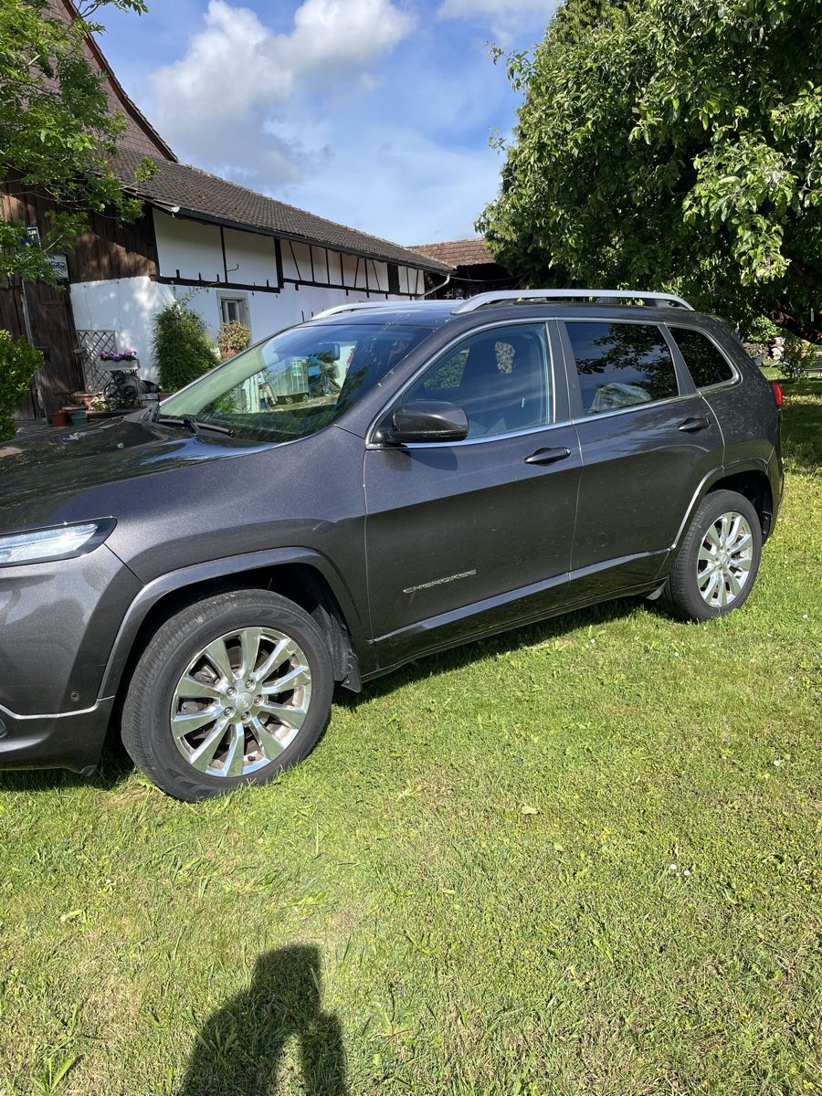 Jeep Automobili: Jeep Cherokee 2,2 L Diesel 4X4 , Jg 2018  41000 Km – Usato da Niederhasli venduto da Rudge1 2