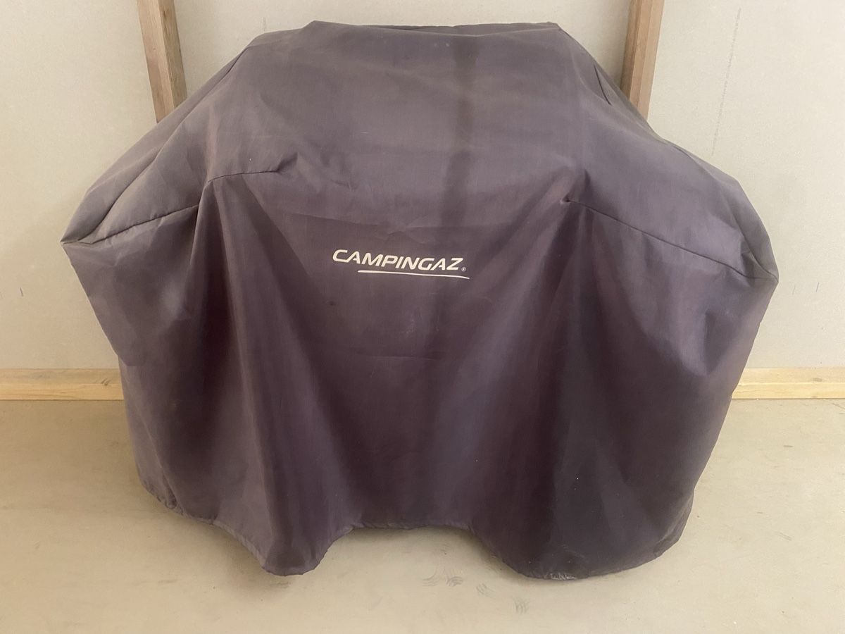 Griglie: Gasgrill 124x142x60cm – Usato da Seewen SZ venduto da shaky01 4