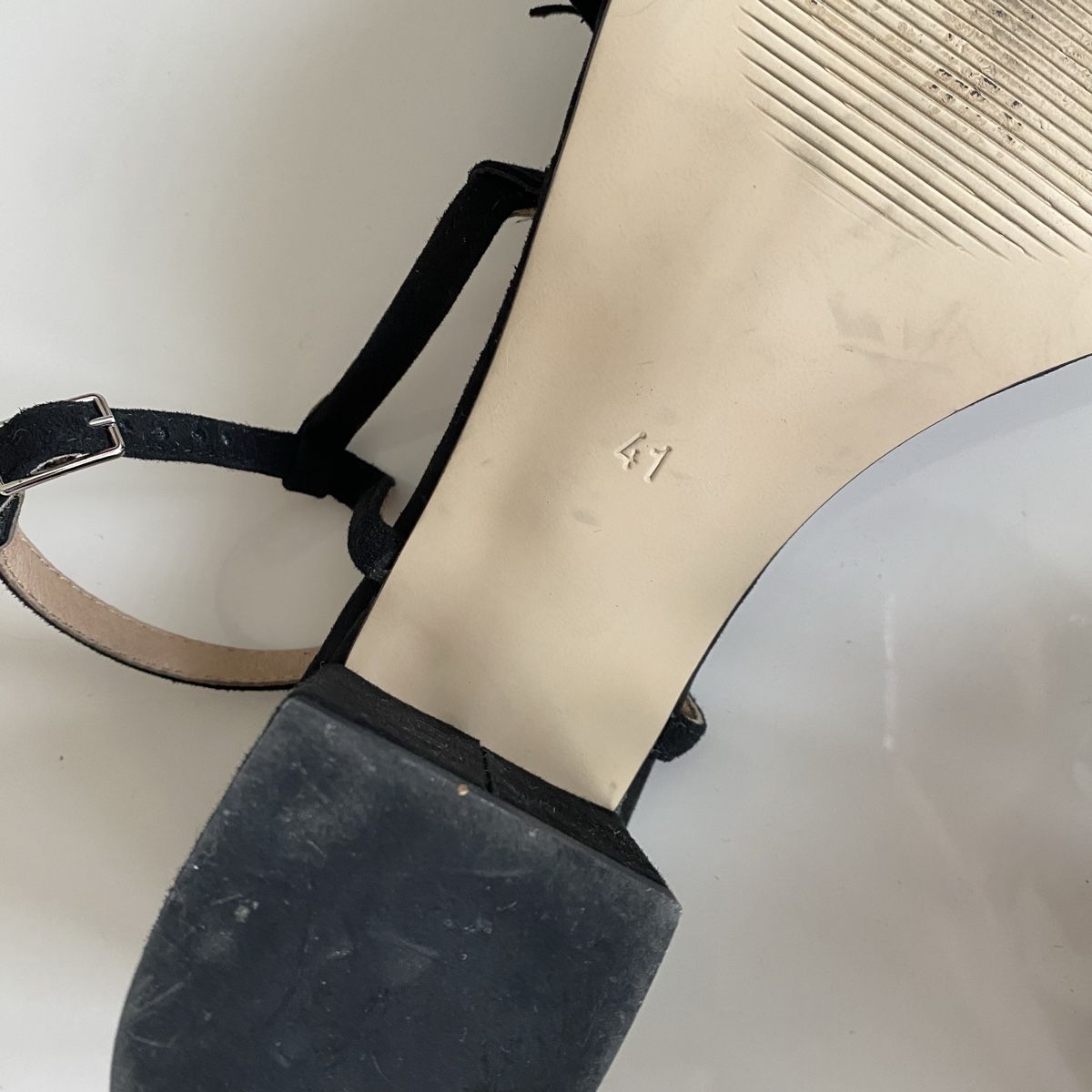 Globus Chaussures femmes: Globus Pumps schwarz, Gr. 41 – D'occasion à Egg b. Zürich par Sophie.ae 7