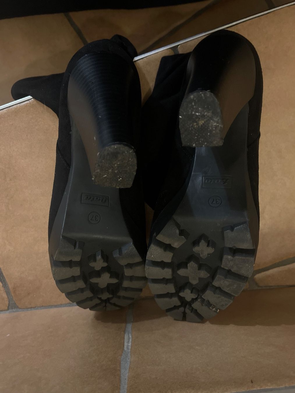 Scarpe da donna: Stivale nero con tacco – Usato da Rancate venduto da Waly__ 3