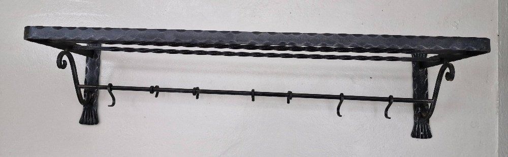 Garderobe: Garderobe Schmiedeeisen Antik – Gebraucht aus Gerzensee von Neggimann