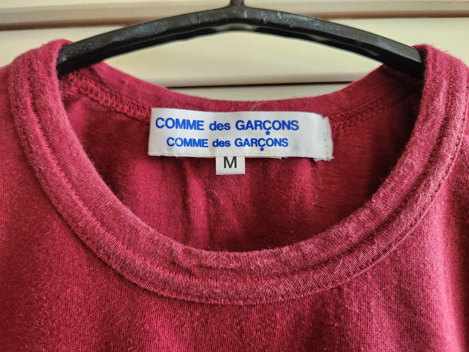 Comme Des Garcons Pullover & Sweatshirts: Comme des Garçons pull coton rouge bordeau  – Gebraucht aus Lausanne von man_rw9q 2