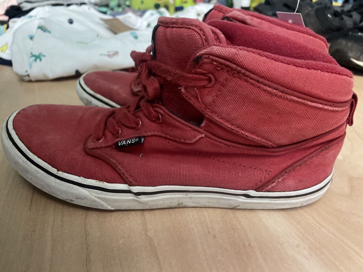 Vans Herrenschuhe: Rote Vans Schuhe Gr.36 High Top Turnschuhe Sneaker – Gebraucht aus Obergerlafingen von cabo4