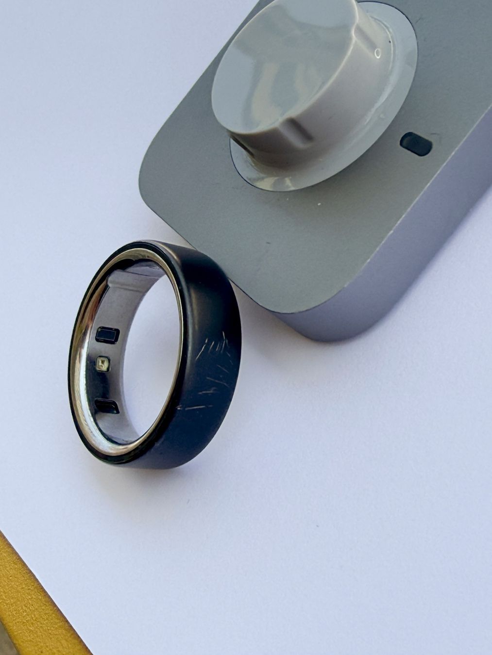 Oura Anelli: Oura Ring Gen 4 Stealth, Grösse 13, inkl. Ladegerät – Usato da Windisch venduto da san_59bp 2