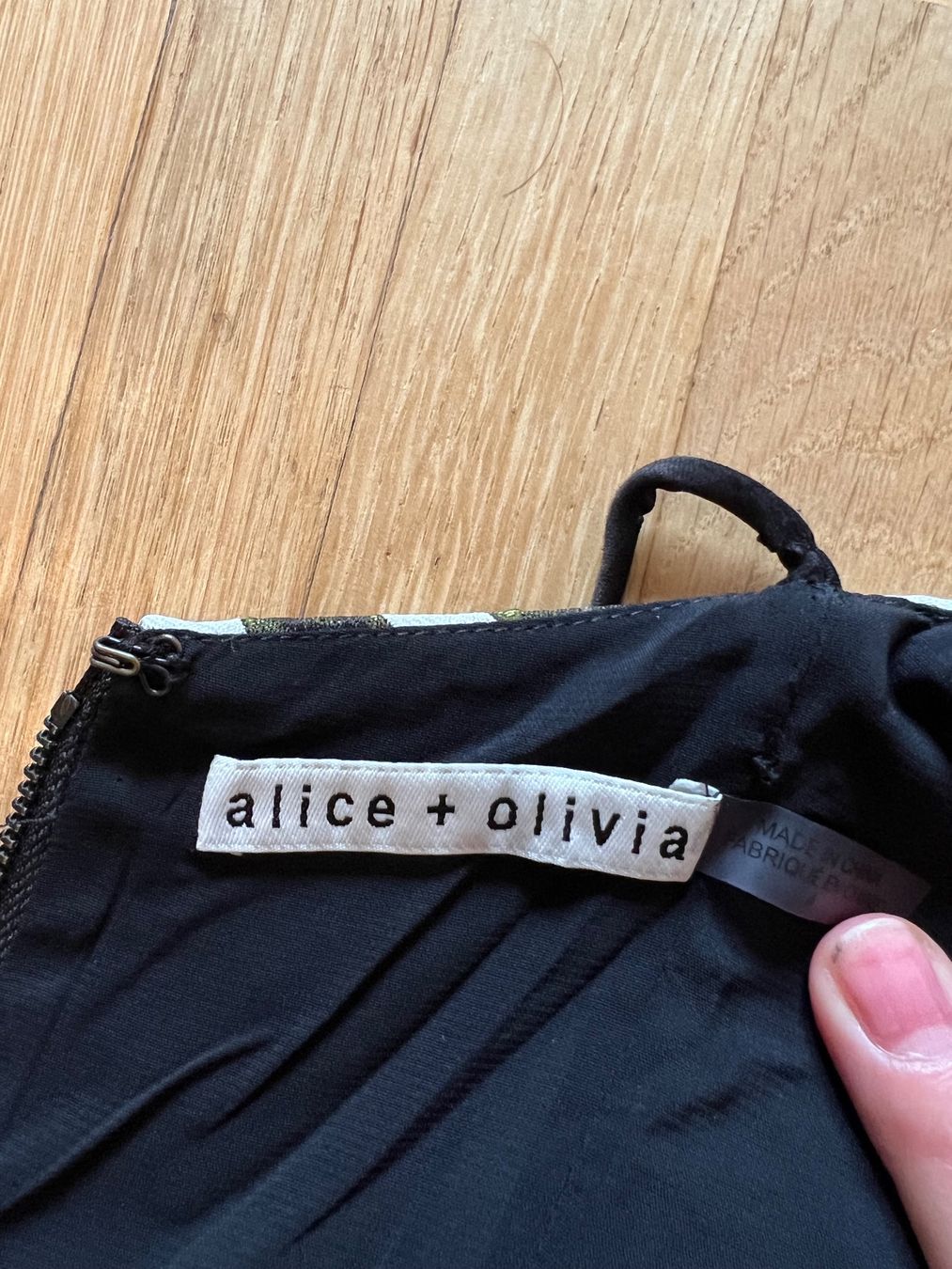 Kleider: Alice & Olivia flower dress – Gebraucht aus Zollikon von jud_cmm9 4