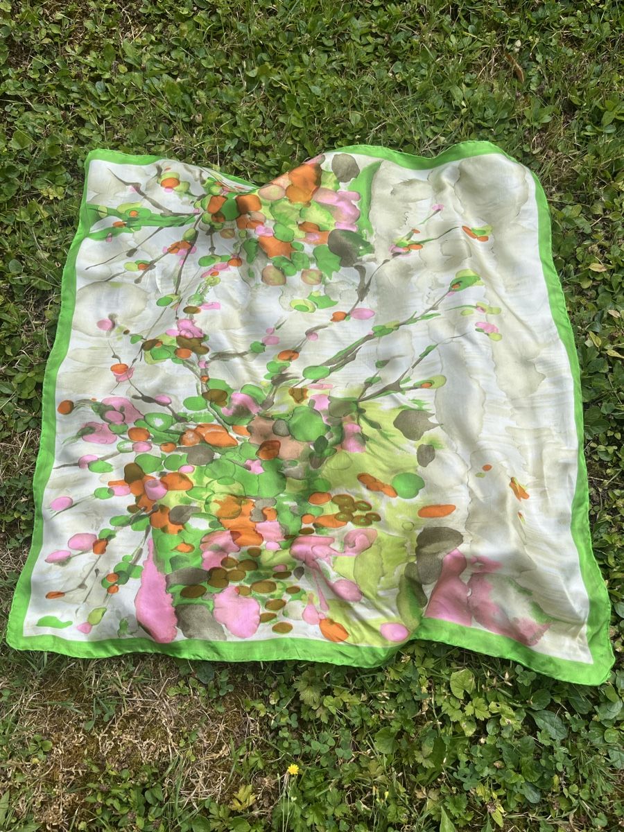Foulard & Sciarpe: Seidenfoulard, handrolliert 75x75 cm – Usato da Wila venduto da Fritz-Wila