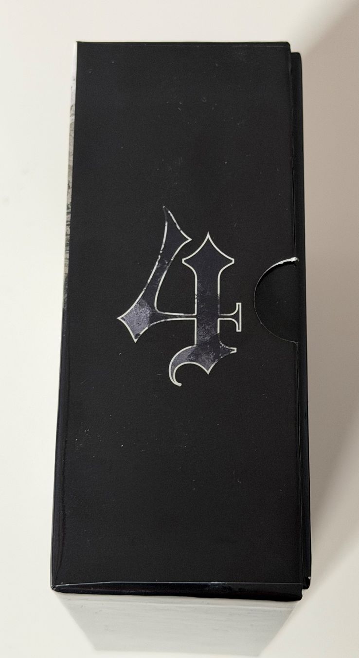 CD: M.A.D.U.4 Limited Boxset - Album, Autogramm, Poster, CD, – Nuovo (secondo la descrizione) da Altstätten SG venduto da sheamus 7