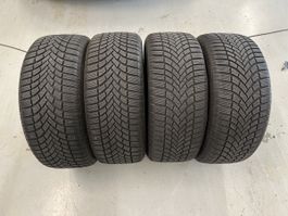 Winterreifen Bridgestone 235/50/18