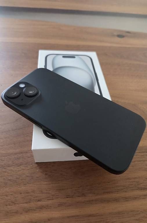 Portables: iPhone 15, 256GB  – D'occasion à Bellmund par Nimu03 2