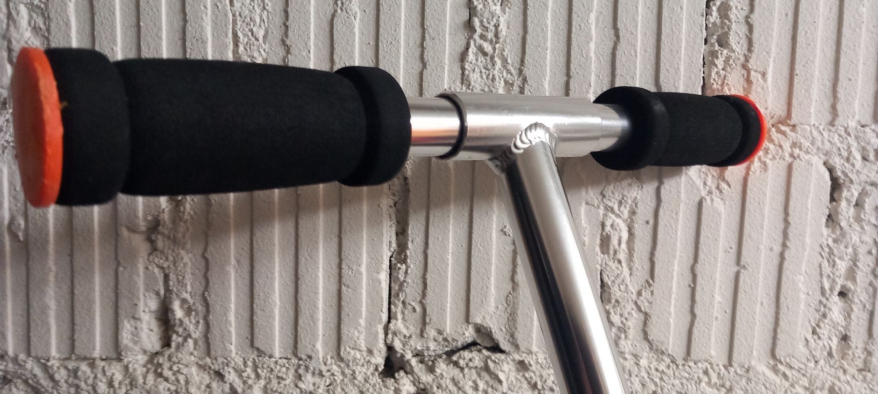 Scooters: Tretroller weiss orange gebrauchte Zustand – Gebraucht aus Zürich von Reyniii 8