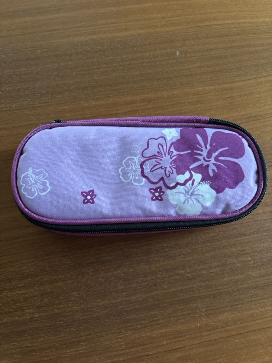 Astucci : Schul Etui – Usato da Unterentfelden venduto da Lavach