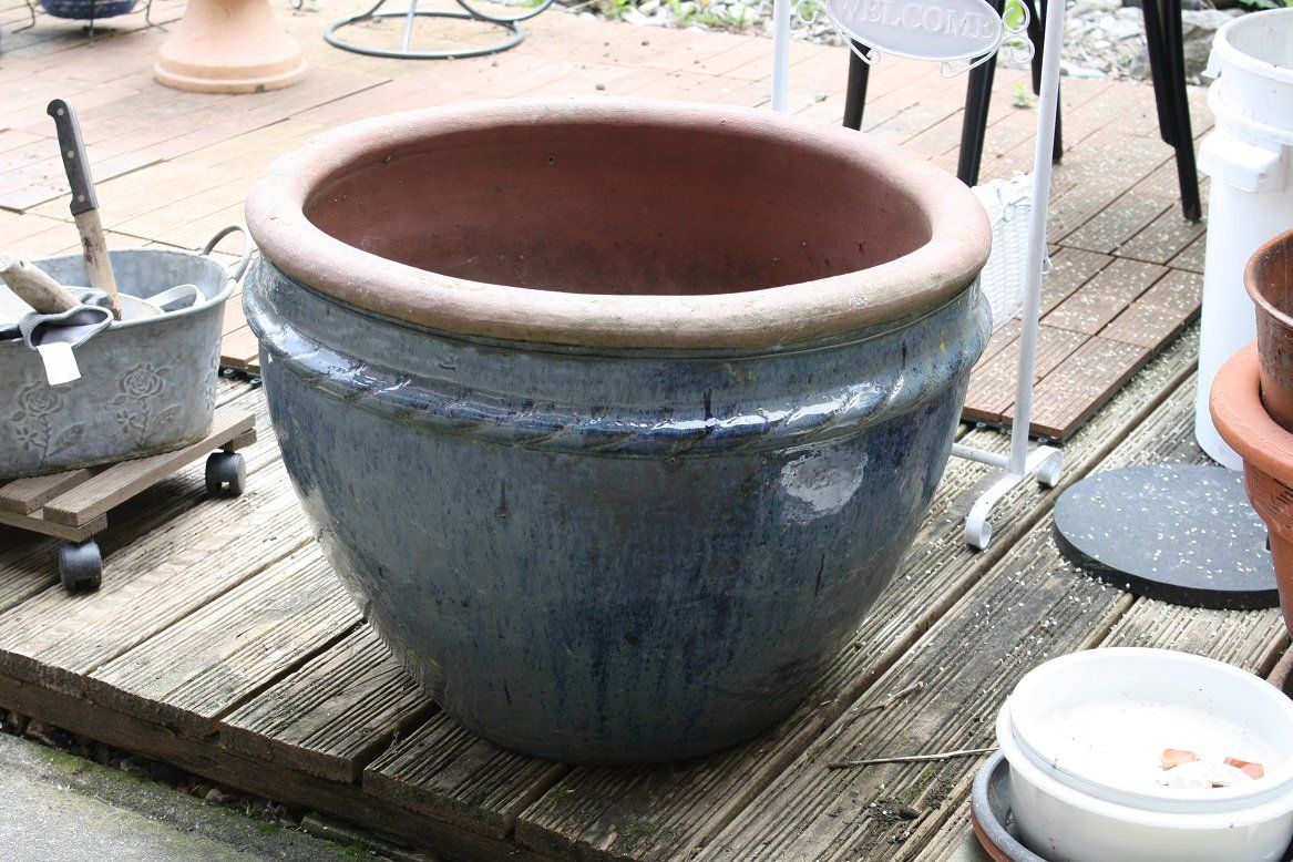 Vasi per fiori: Blumentopf glasiert blau d62xh47cm – Usato da zuchwil venduto da parson65 1