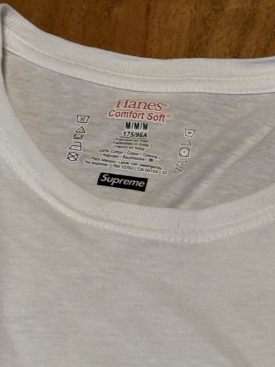 Supreme T-shirt: White supreme t-shirt  – Nuovo (secondo la descrizione) da Borex venduto da Fzeven 2