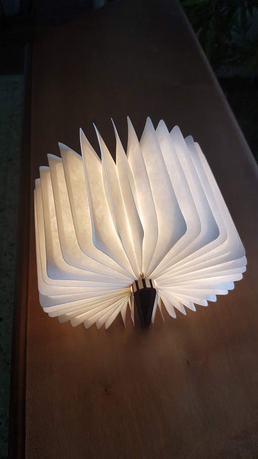 Comodini: LED Ahorn Buch 360°Faltbar Magnet USB – Nuovo e nell'imballaggio originale da Arth venduto da LED-Welt 1