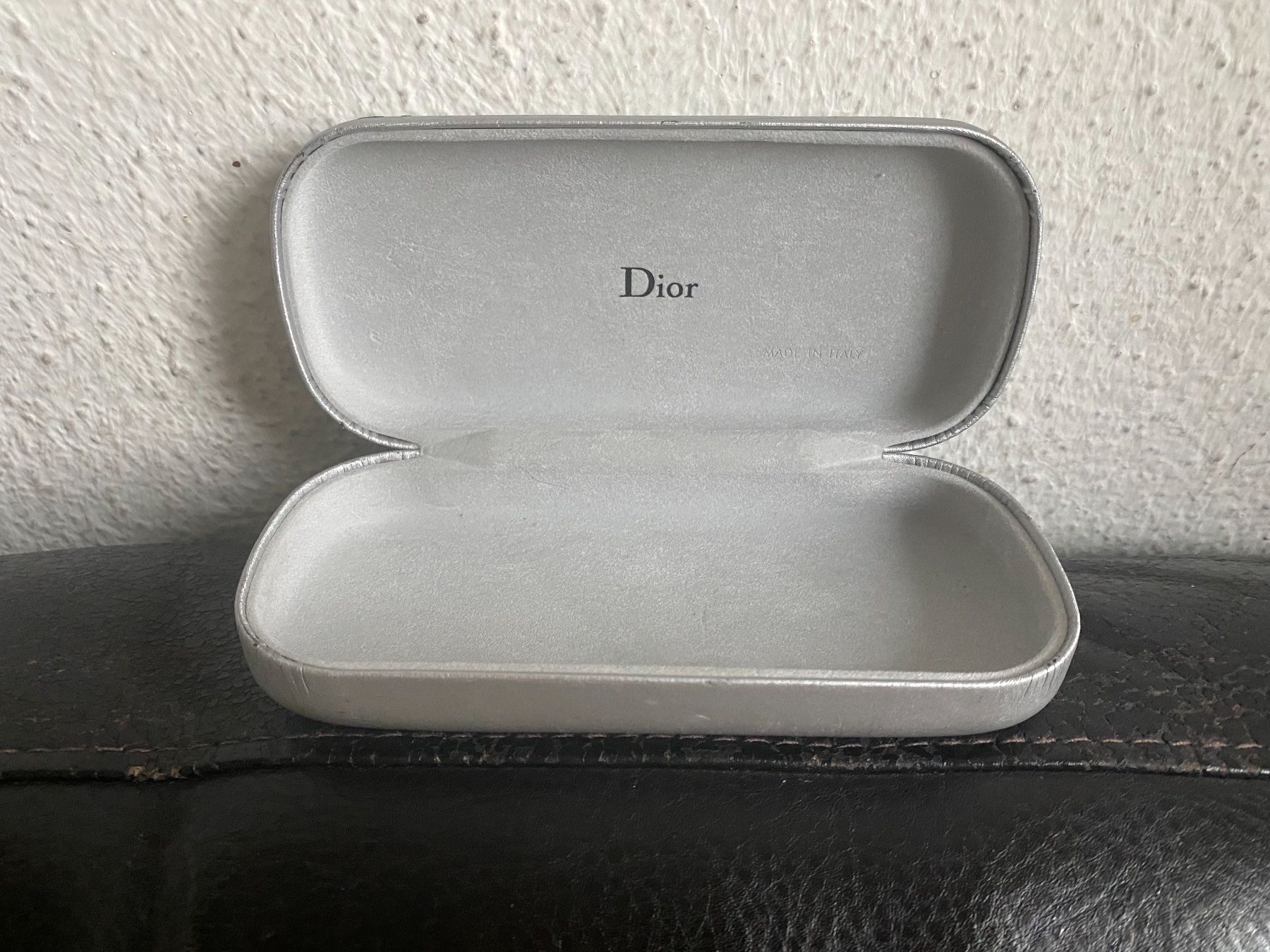 Dior Custodie per cosmetici: Dior Brillenetui gebraucht – Usato da Zürich venduto da daria_m 2