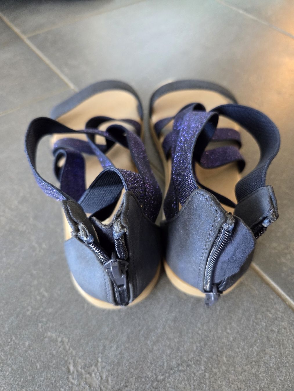 Schuhe für Mädchen: Sandalen – Gebraucht aus Henggart von andreita 2