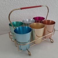 Vintage 50er 60er Jahre farbig eloxierte Becher im Träger