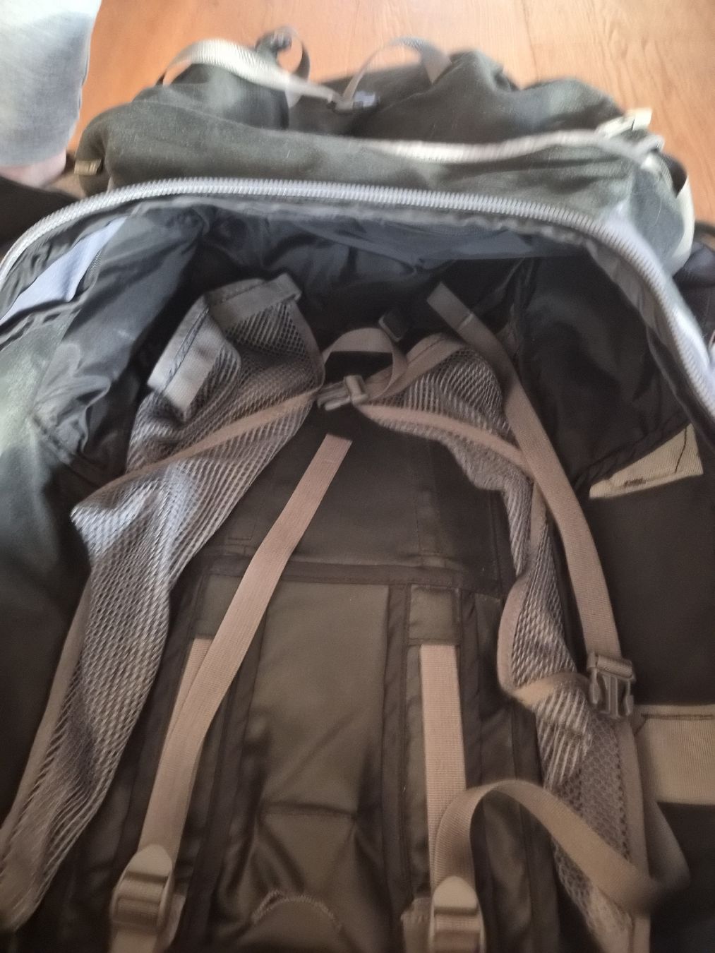Macpac Zaini: Macpac Rucksack (85), Grösse 3 – Usato da Aeugst am Albis venduto da Lapirata76 7