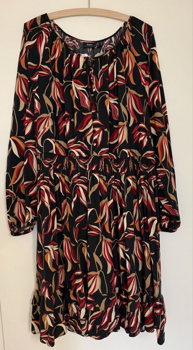 Kleider: Viskose Kleid bpc Grösse 56 – Gebraucht aus Lyss von Sibella56