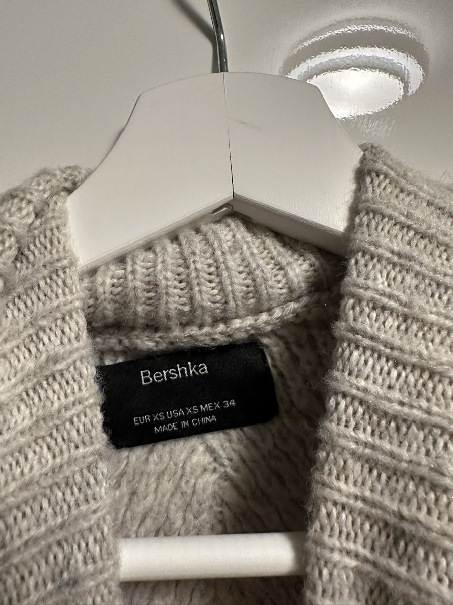 Bershka Maglioni & Felpe: Pullover, rollkragen Bershka | XS | grau – Usato da Spreitenbach venduto da Sujrkwxl 2