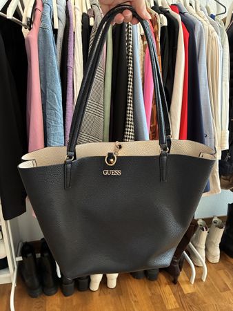 Sac cabas Guess noir et beige avec pochette interne