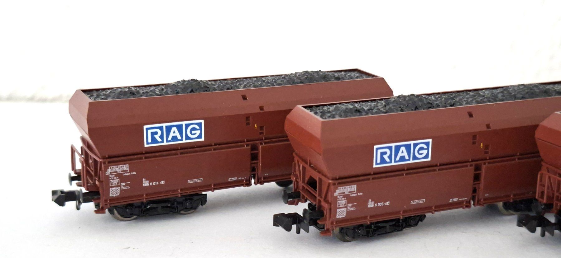 Roco Modellini di ferrovie: Roco DB Kohlewagen RAG  3 Stück – Usato da Biberist venduto da Ntrains 2