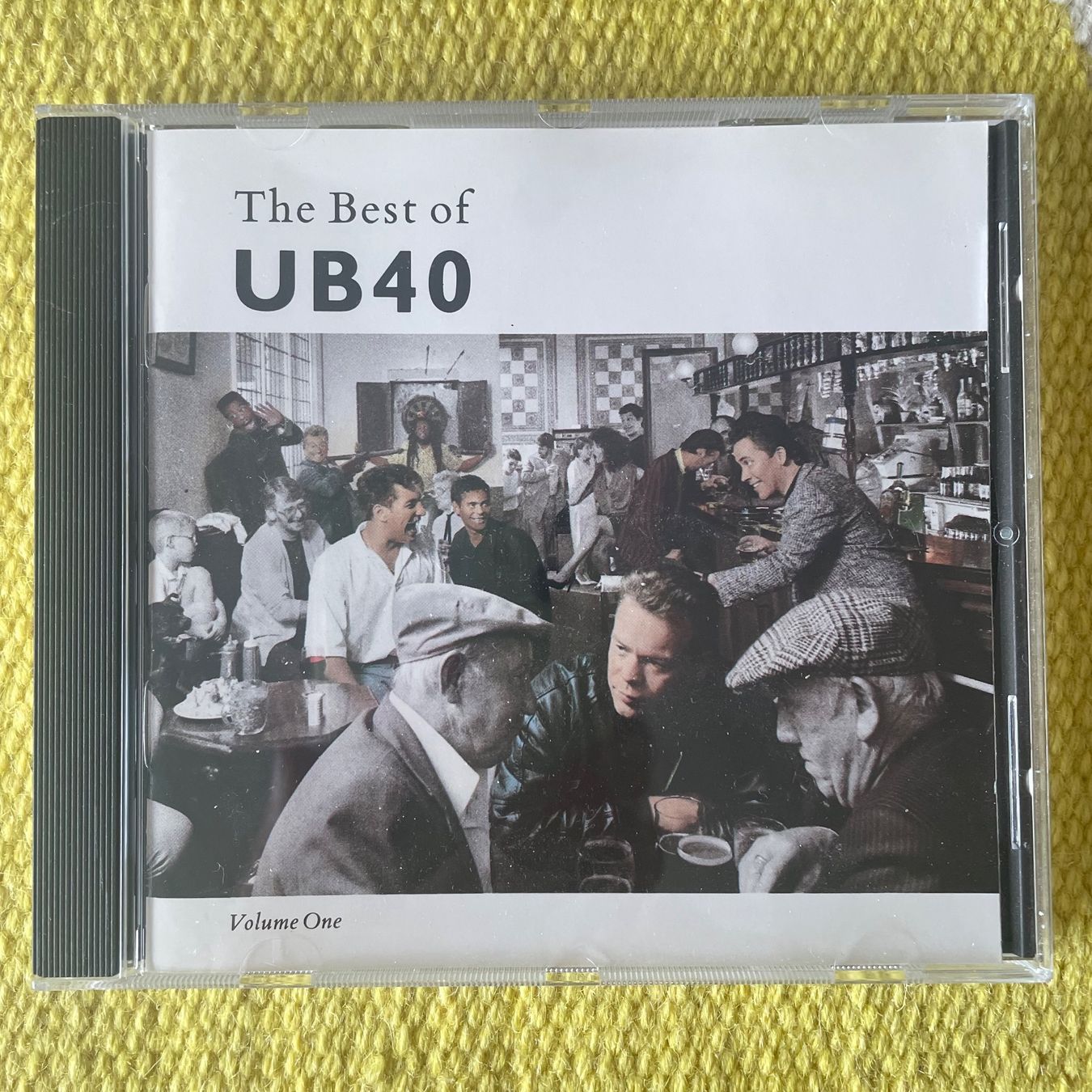 CDs: UB40-THE BEST OF – Gebraucht aus Rorschacherberg von CD-Roli