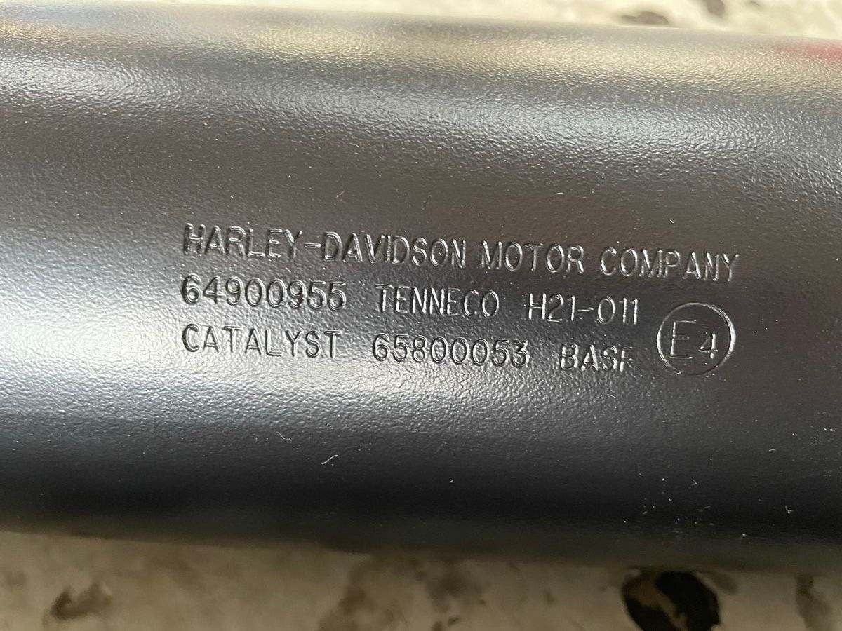 Harley-Davidson Sistemi di scarico: Harley Davidson Original Auspufftöpfe – Usato da Thun venduto da Palmeli 3