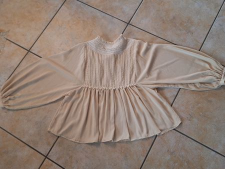 Engelsbluse beige