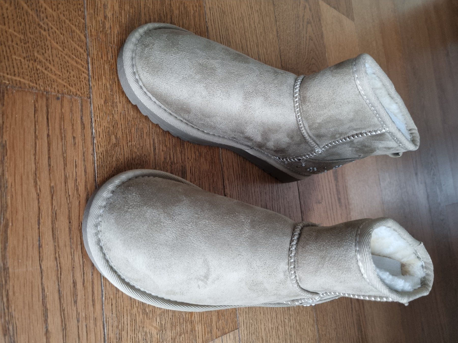 Scarpe da donna: Winterstiefel Neu Kunstfell Gr 37 – Nuovo e nell'imballaggio originale da Bassersdorf venduto da Sandy456 2