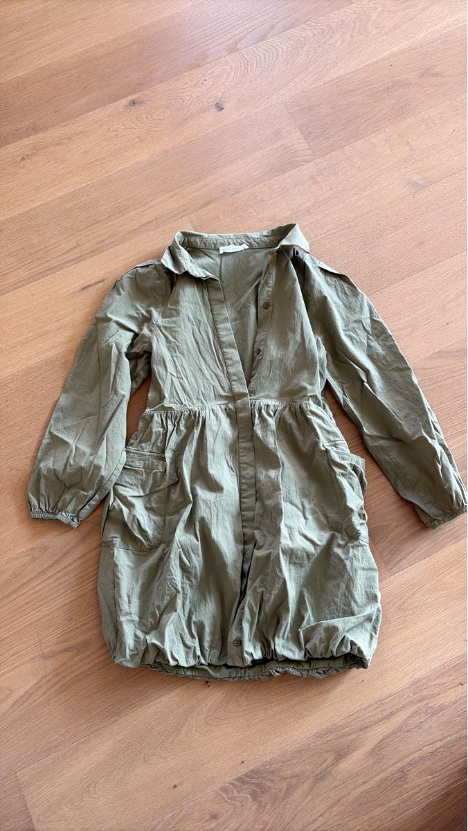 Zara Vestiti & Gonne: ZARA, Ballonkleid Khaki, Mädchen, Grösse 164 – Usato da Steffisburg venduto da Gretchenfrage