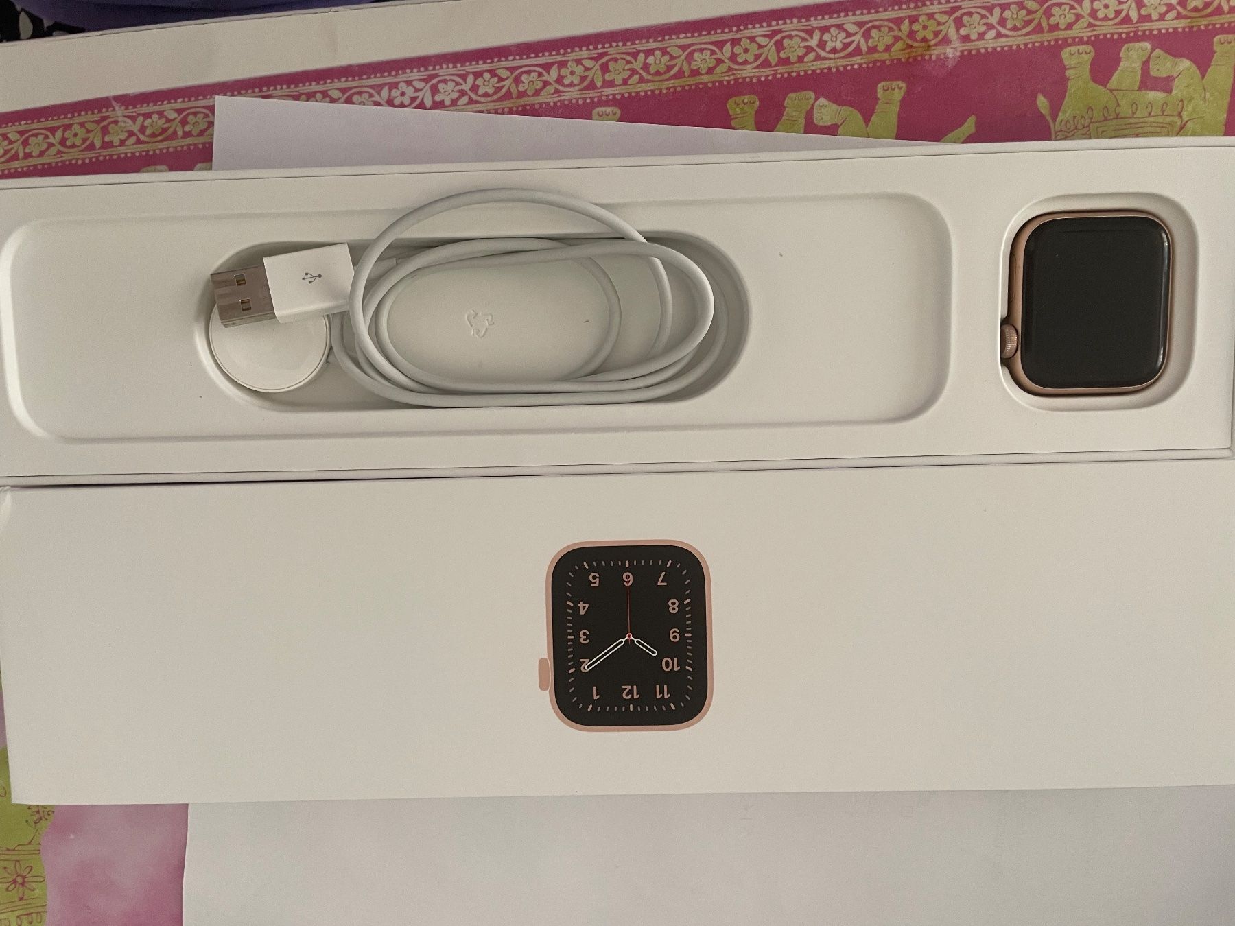 Orologi: Apple Watch SE – Usato da St-Prex venduto da capucine76 4