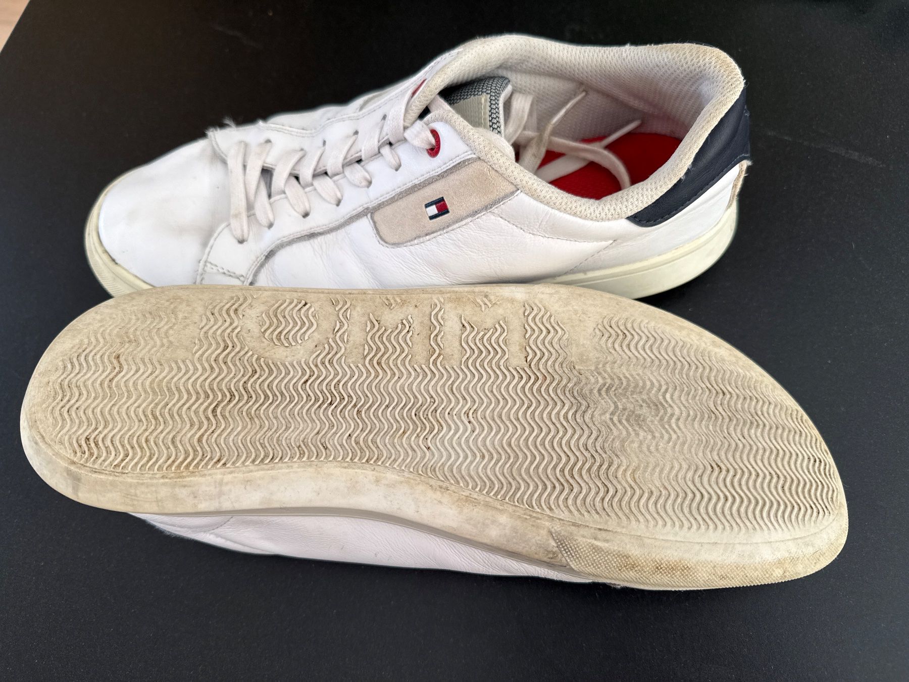 Tommy Hilfiger Scarpe da uomo: Baskets Tommy Hilfiger en cuir blanc - Taille 44 – Usato da La Cibourg venduto da rangiroa98 3