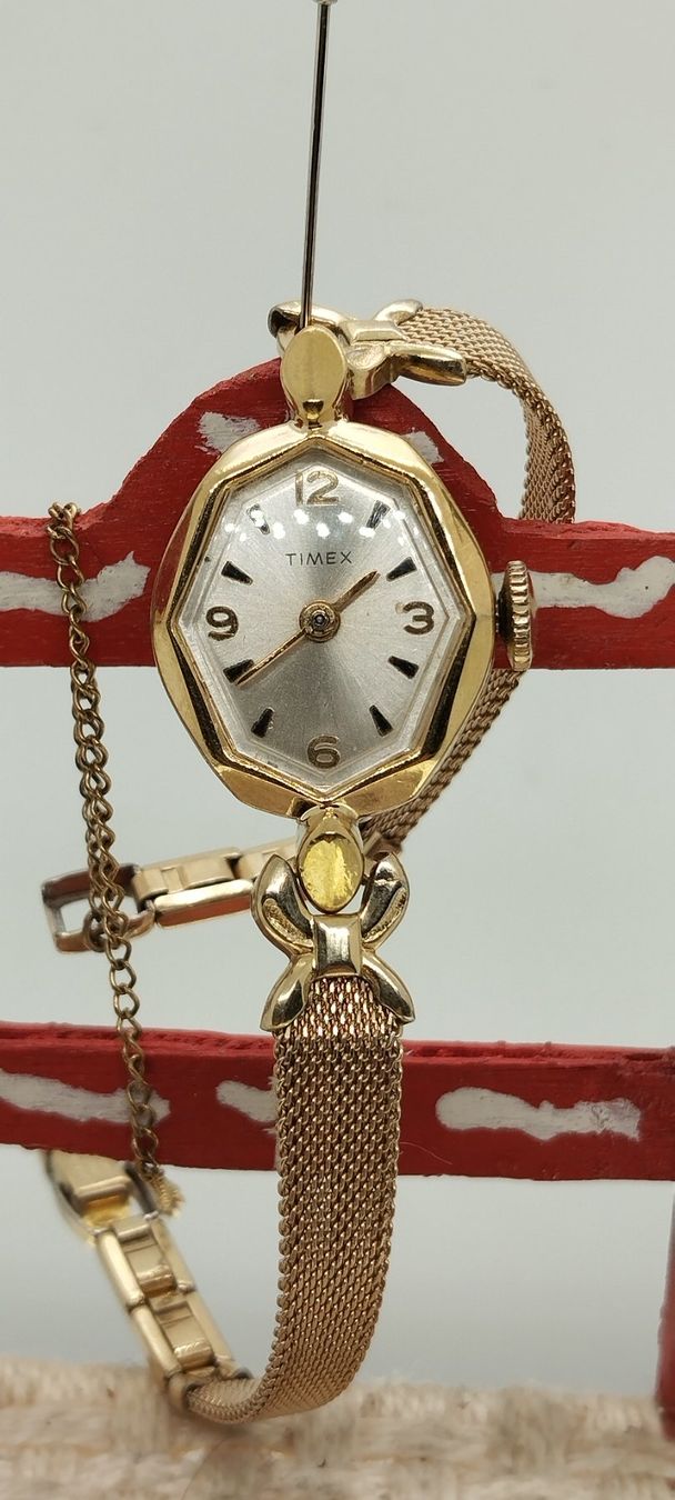 Timex Uhren: Montre timex – Gebraucht aus La Chaux-de-Fonds von jac_9llg