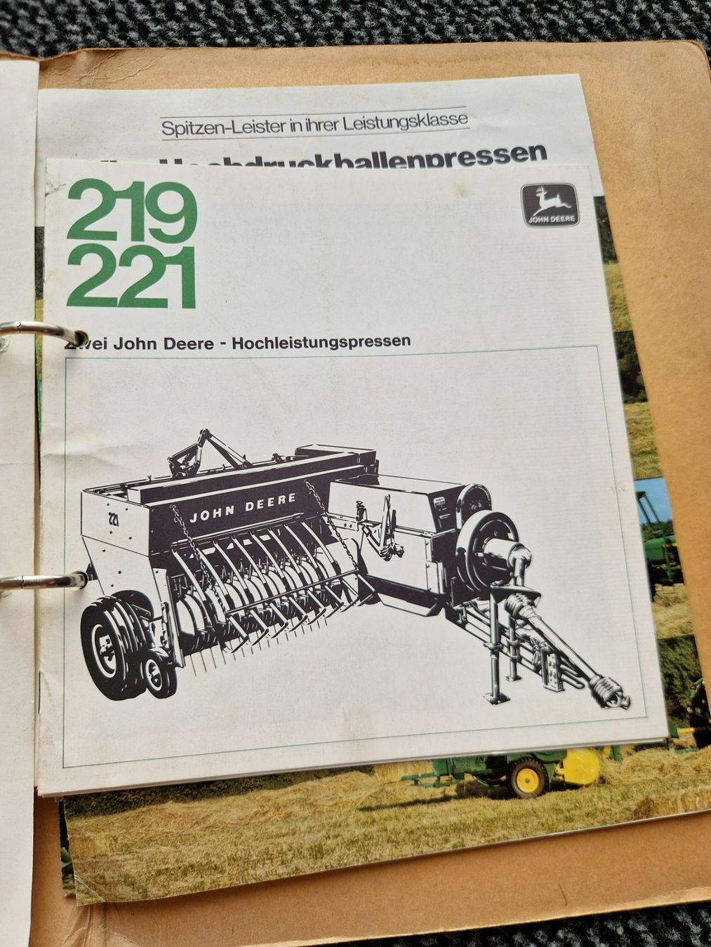 John Deere Trattori: Original John Deere Oldtimer Landmaschinen Prospekte – Usato da Dürnten venduto da Bachtel84 3