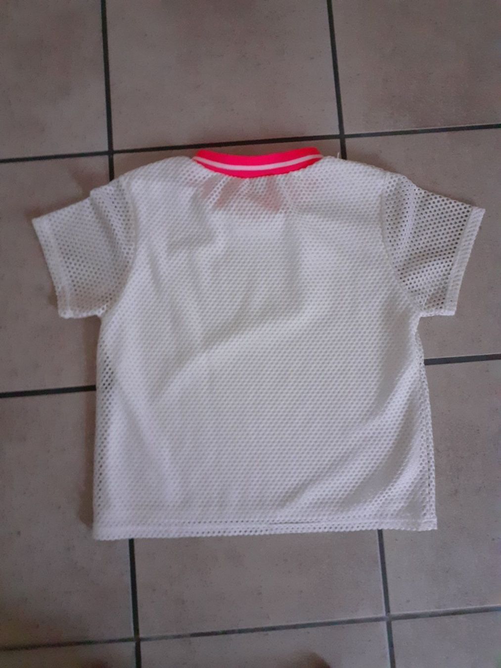 Camicette, T-shirt & Top: Mädchen T-Shirt Gr.140/146 – Usato da Gelterkinden venduto da bambi037 1