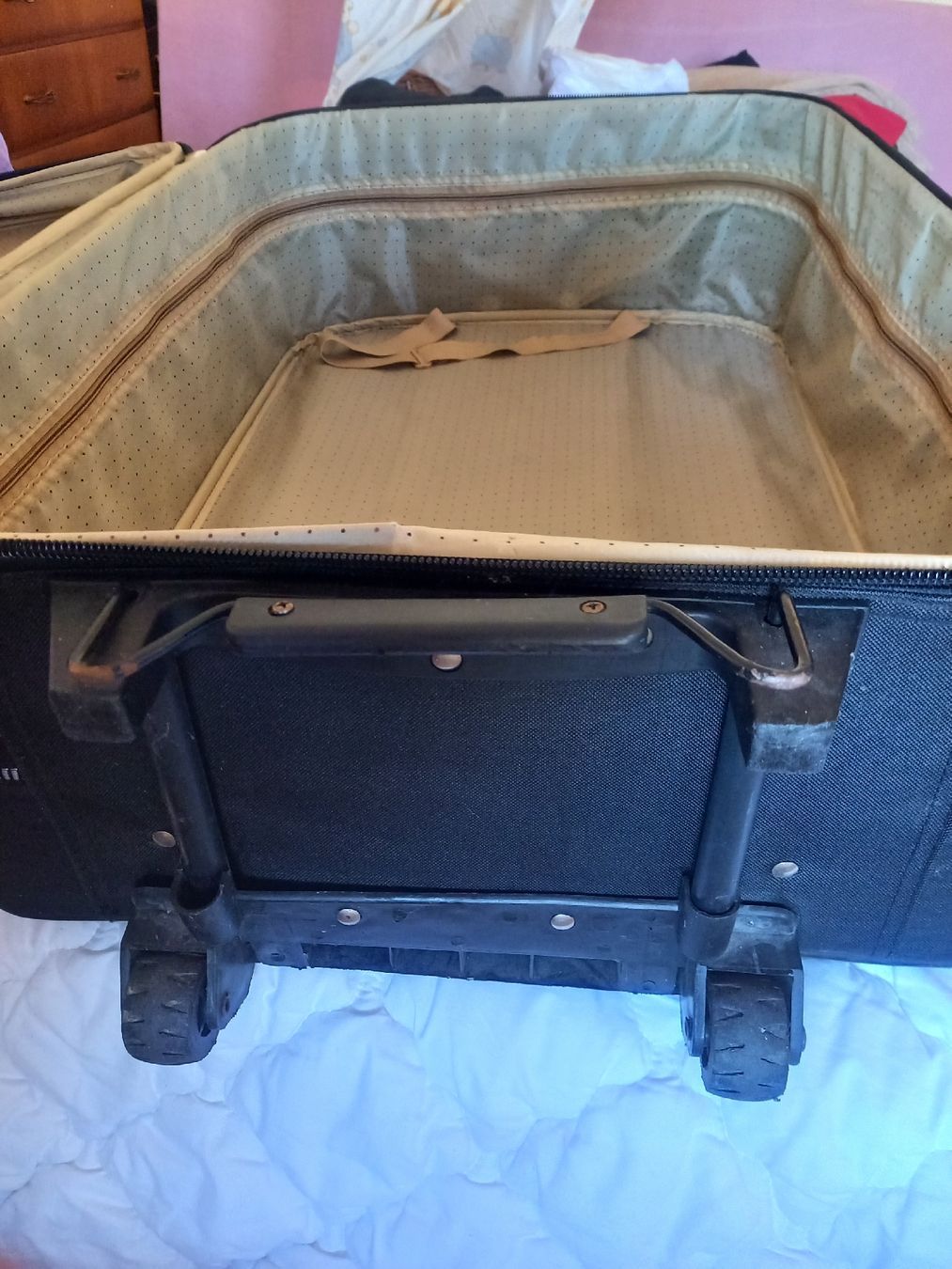 Valises de voyage: Rollkoffer – D'occasion à NIEDERBUCHSITEN par jut_lpv5 4