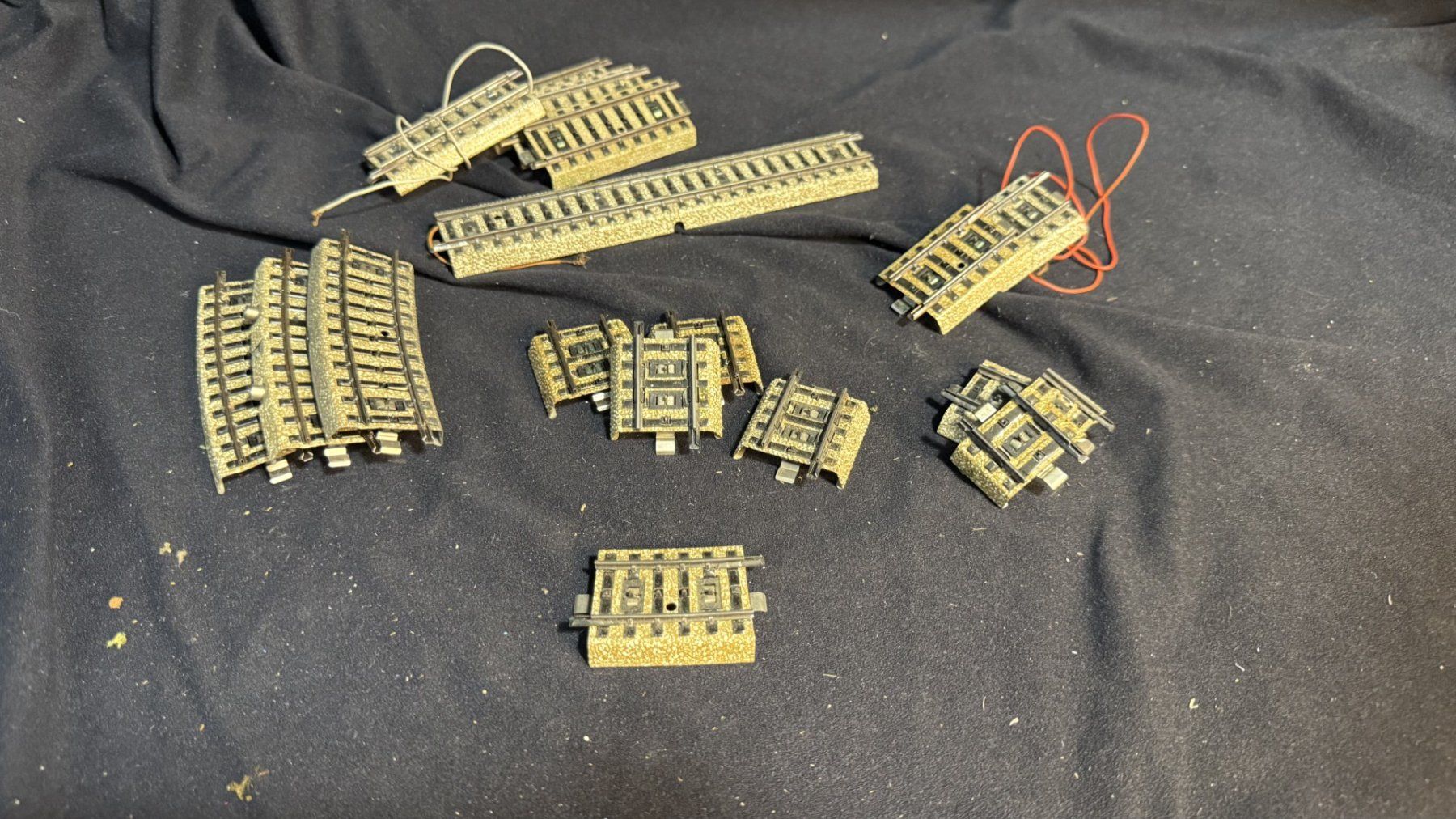 Märklin Modellini di ferrovie: Märklin H0 Diverse Gleisteile – Usato da Buchs SG venduto da LogistikBuchs