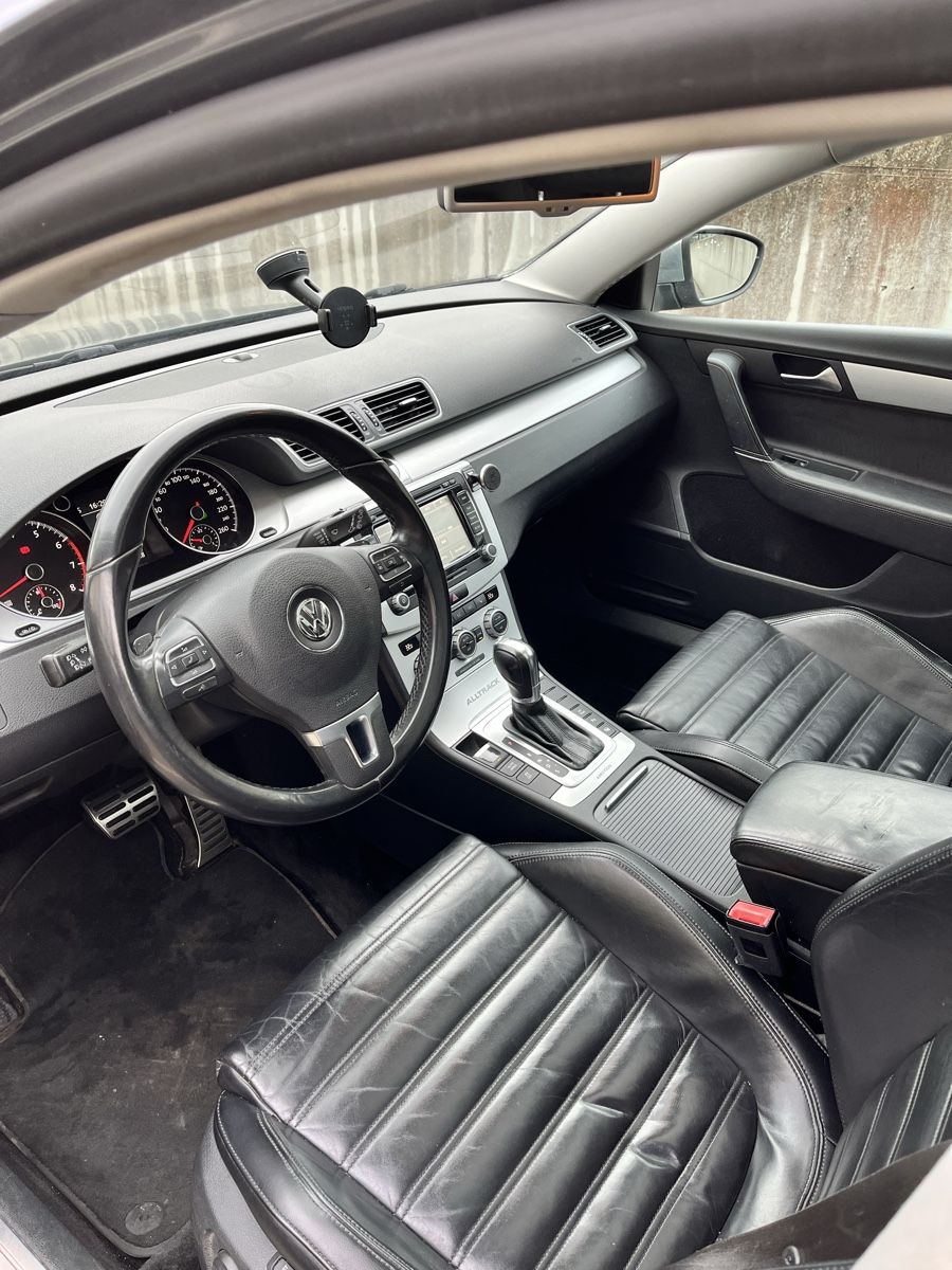 VW Automobili: VW Passat Alltrack 4Motion 4x4 2.0T – Usato da Thun venduto da soeep 3