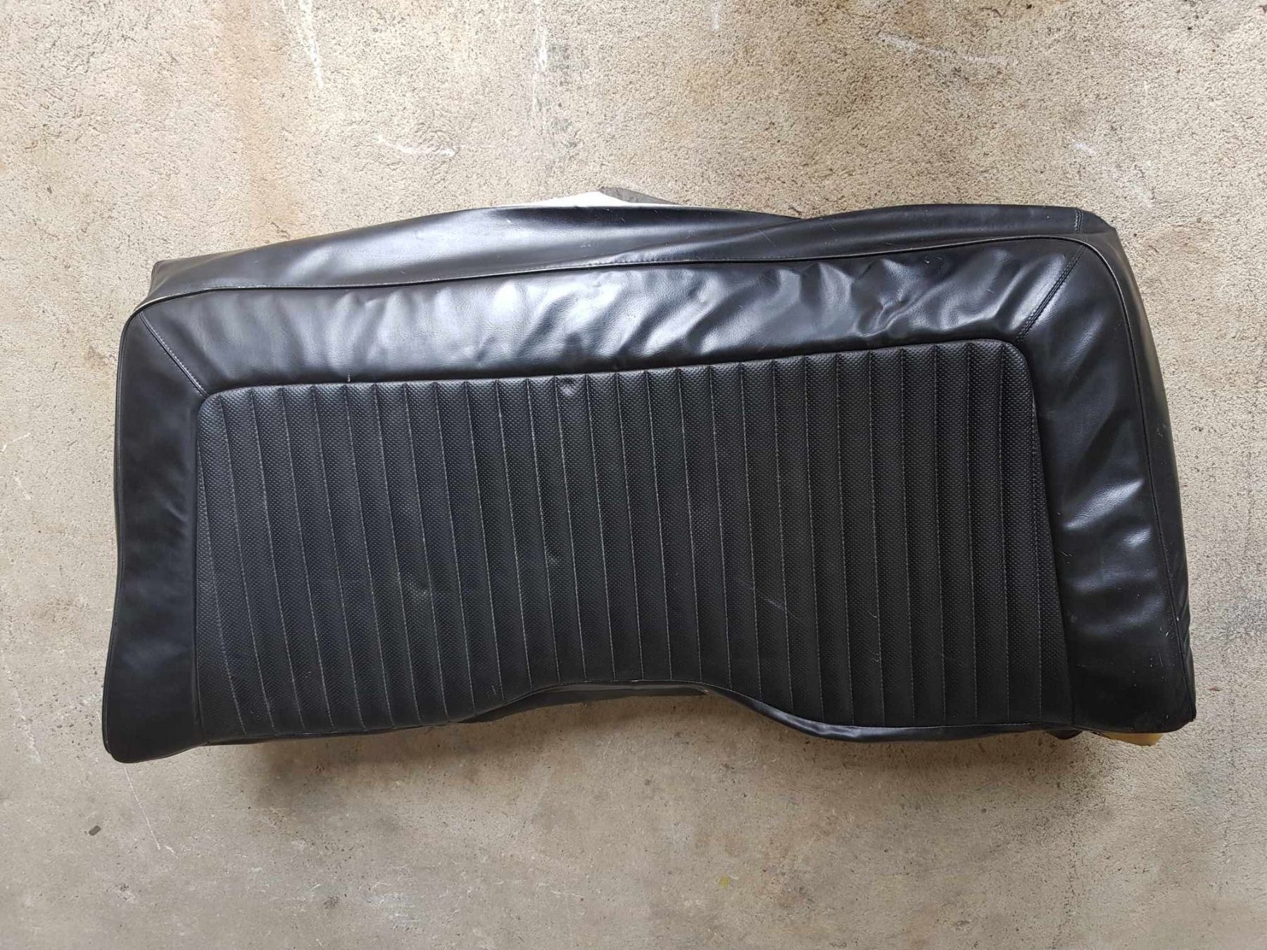 Mopar Alle Autoersatzteile: Mopar E-Body Rücksitz Rücken-Lehne hinten – Gebraucht aus Niedergösgen von usc_8qc6 1