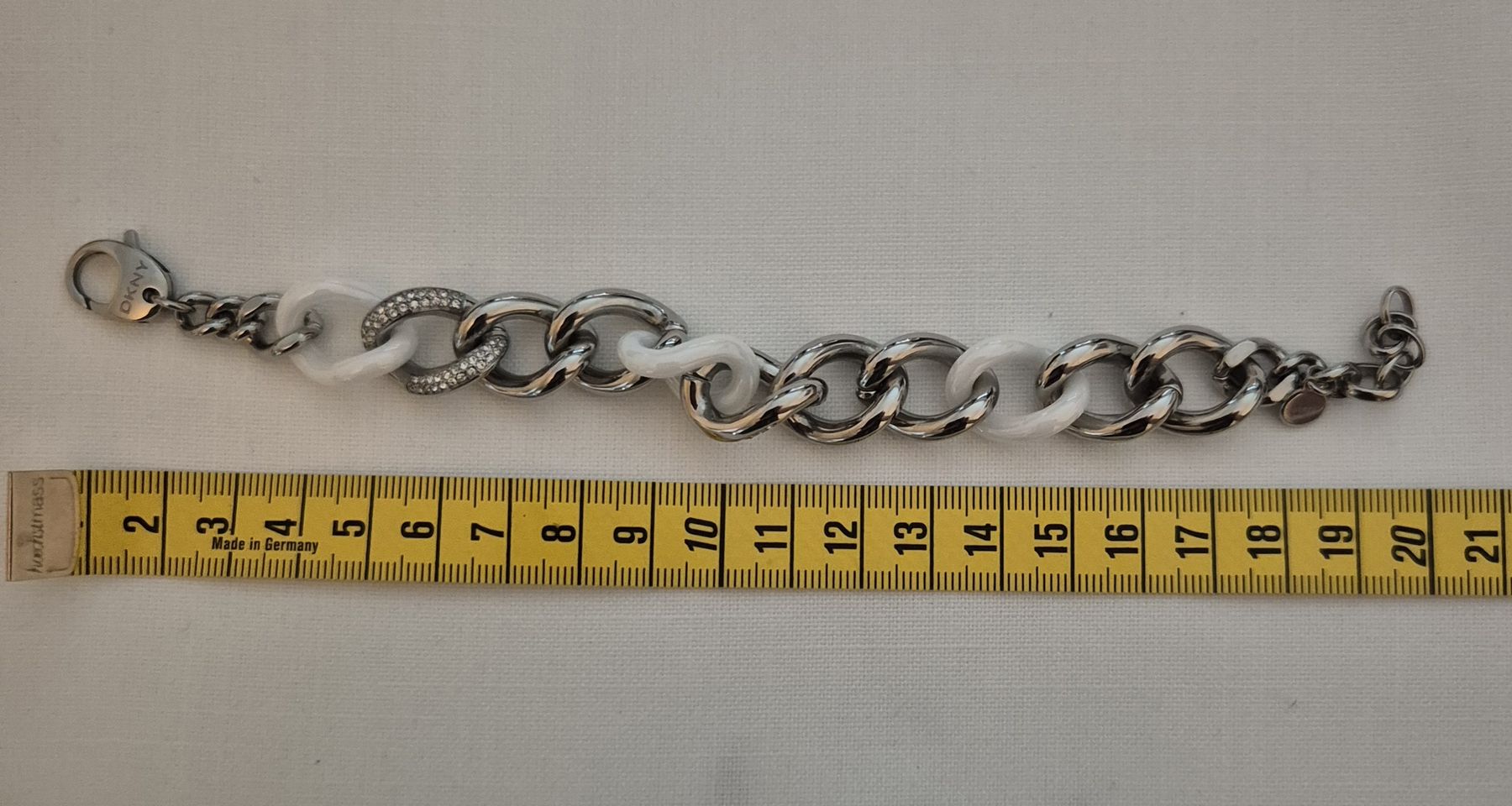 Bracciali & Braccialetti: DKNY white and silver chain bracelet  – Nuovo (secondo la descrizione) da Zürich venduto da mrs_kz6n 3