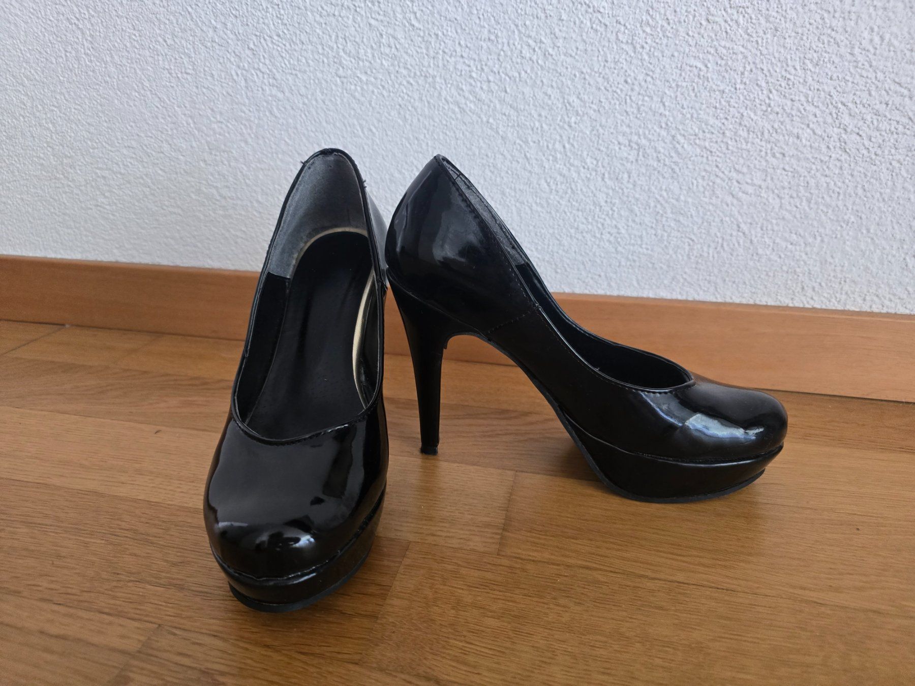 Chaussures femmes: Pumps – D'occasion à Kehrsatz par Mariana.75