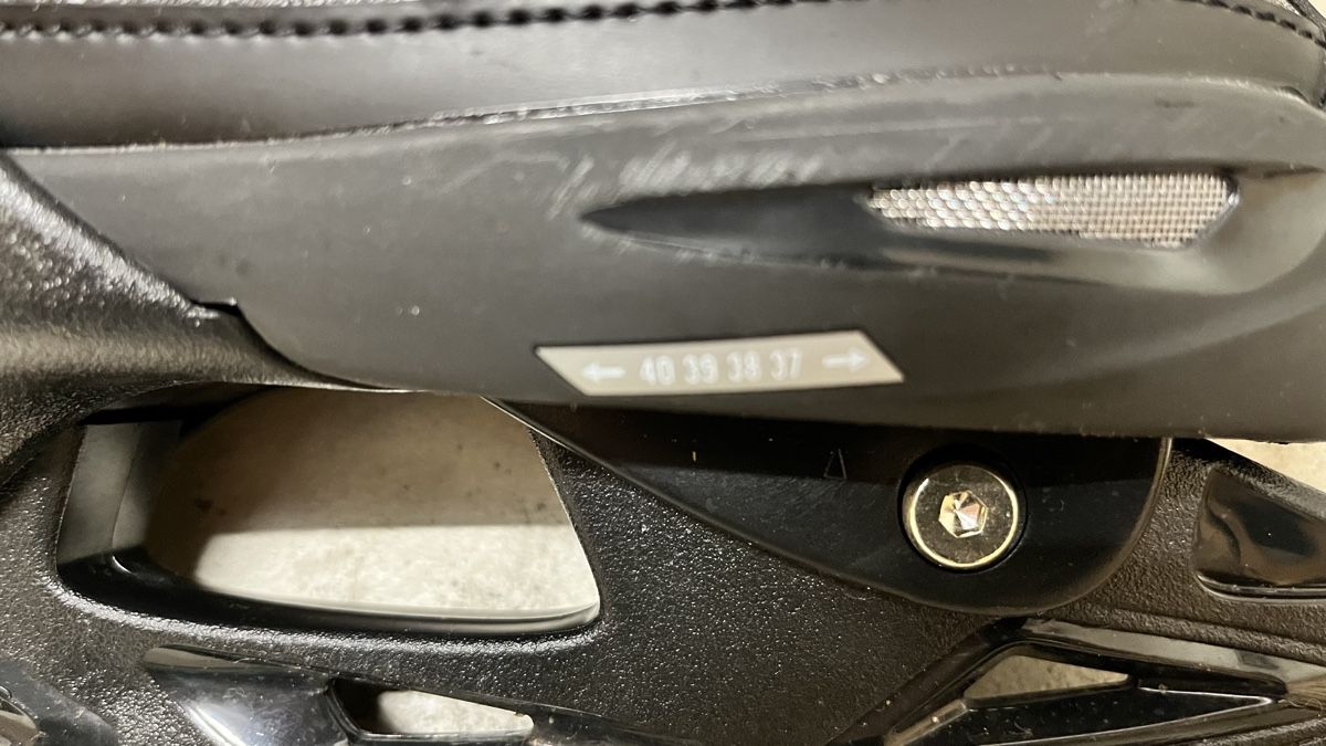 Pattini da ghiaccio: Schlittschuhe 37-40 – Usato da Wettingen venduto da po250270 2